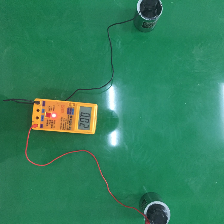 南平防靜電地坪,滄晟環(huán)氧樹(shù)脂廠家:計(jì)算機(jī)房為什么需要做防靜電地坪？