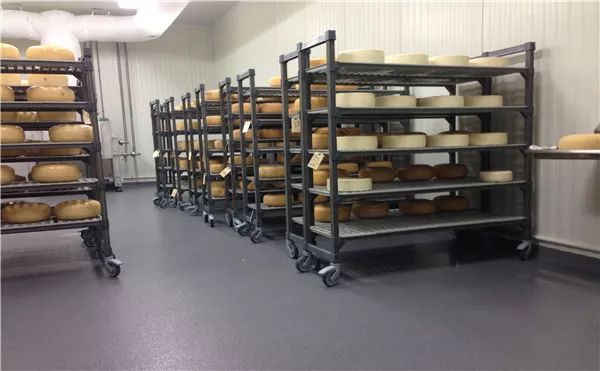 食品廠生產(chǎn)車間地坪設計時需注意哪些？