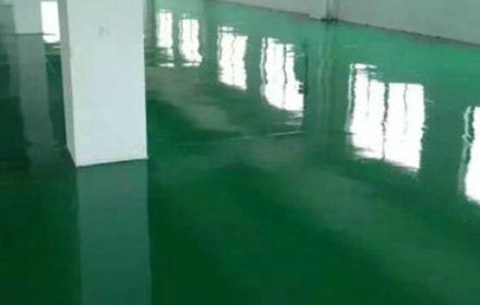 什么樣的地坪是環(huán)氧自流平地坪？有什么特點？