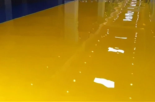 防水聚氨酯地坪出現(xiàn)地坪表面結(jié)皮、粗糙的原因